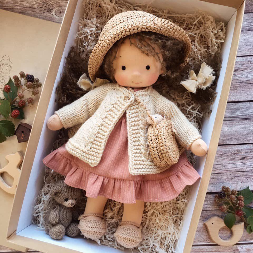 WaldorfPuppe | Handgefertigte Waldorf-Kuschelpuppe aus Naturmaterialien für Kinder